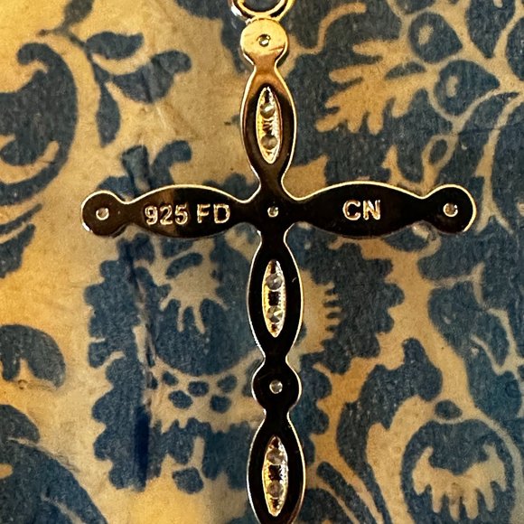 Sterling Silver CZ Cross and 18" Necklace NWT Bleu Sage - Picture 7 of 9